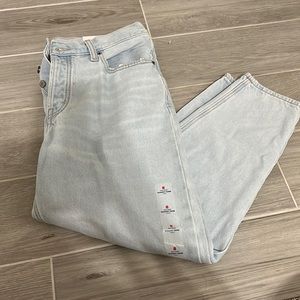 Old navy slouchy taper jeans size 8 new with tags